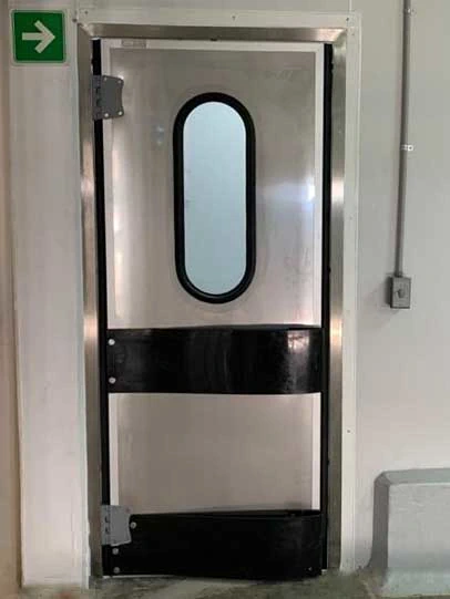 Nafrisa puertas de impacto para conservacion de productos y mantener la alta eficiencia en el cuarto frio